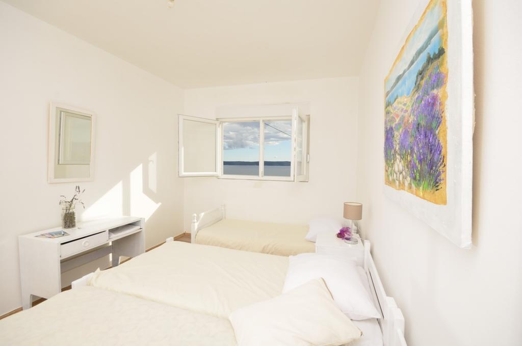 Apartment Croatia Art Drašnice Zimmer foto